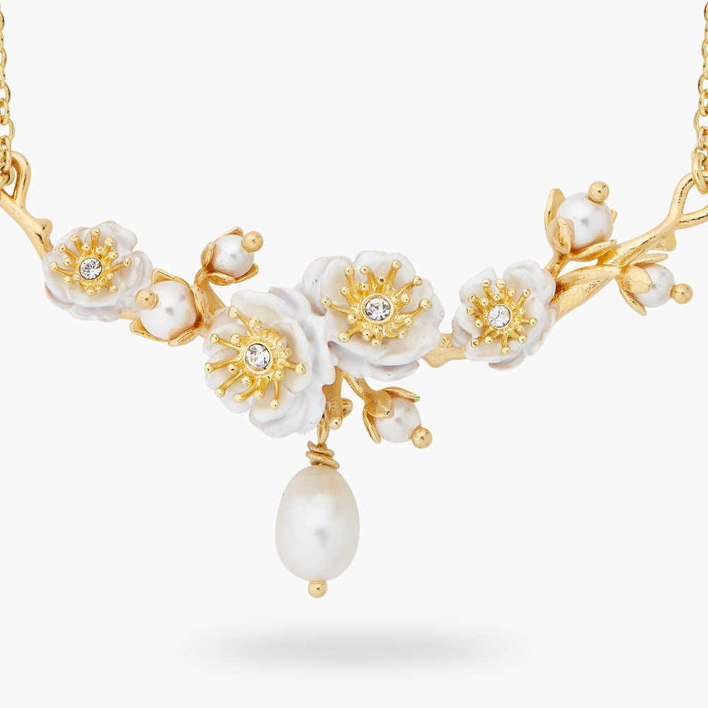 
            
                Load image into Gallery viewer, White Rose Brand and Pearls Statement Necklace
            
        