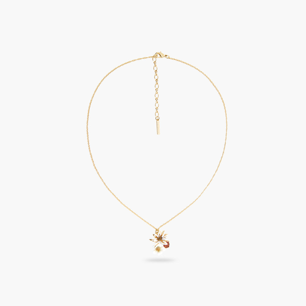 White and Gold Flowers Necklace