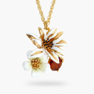 White and Gold Flowers Necklace