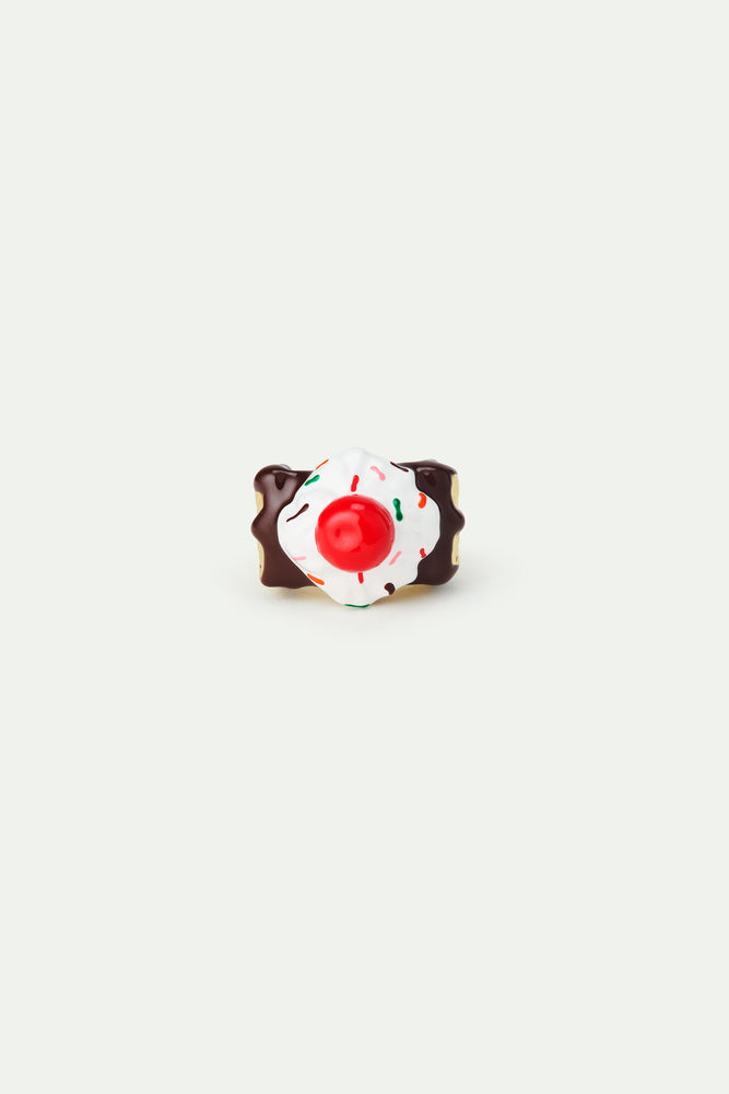 N2 Ice Cream Sundae Cocktail Ring