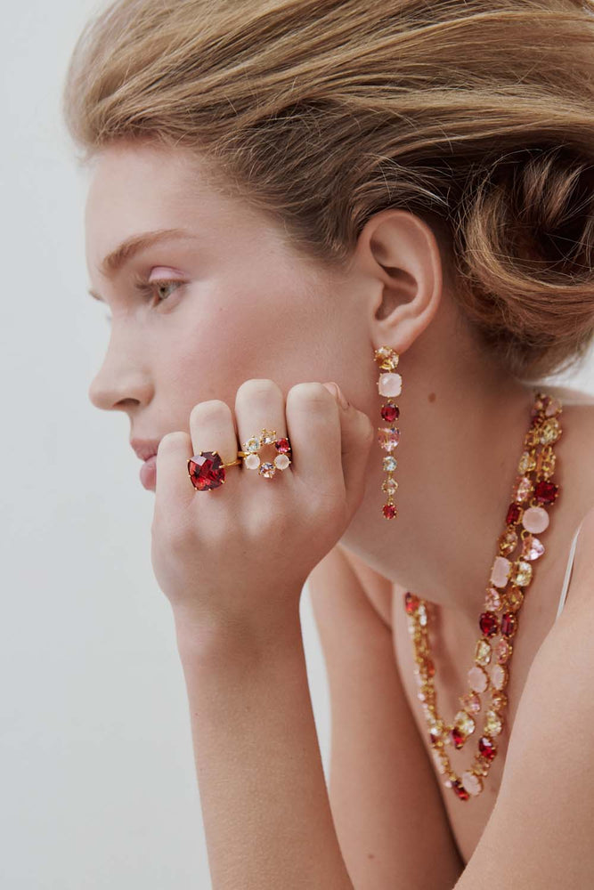 Gradient Pink Diamantine Cocktail Ring with 6 Stones