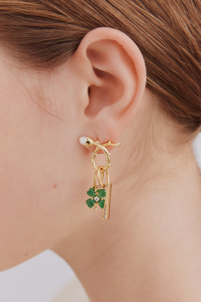 Number 7 Pendant "Spirituality and Intelligence"