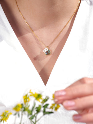 Daisies Parterre Pendant Necklace