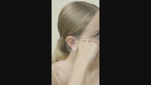 
            
                Load and play video in Gallery viewer, White Flower and Pink Pearl Clip-on Earrings
            
        