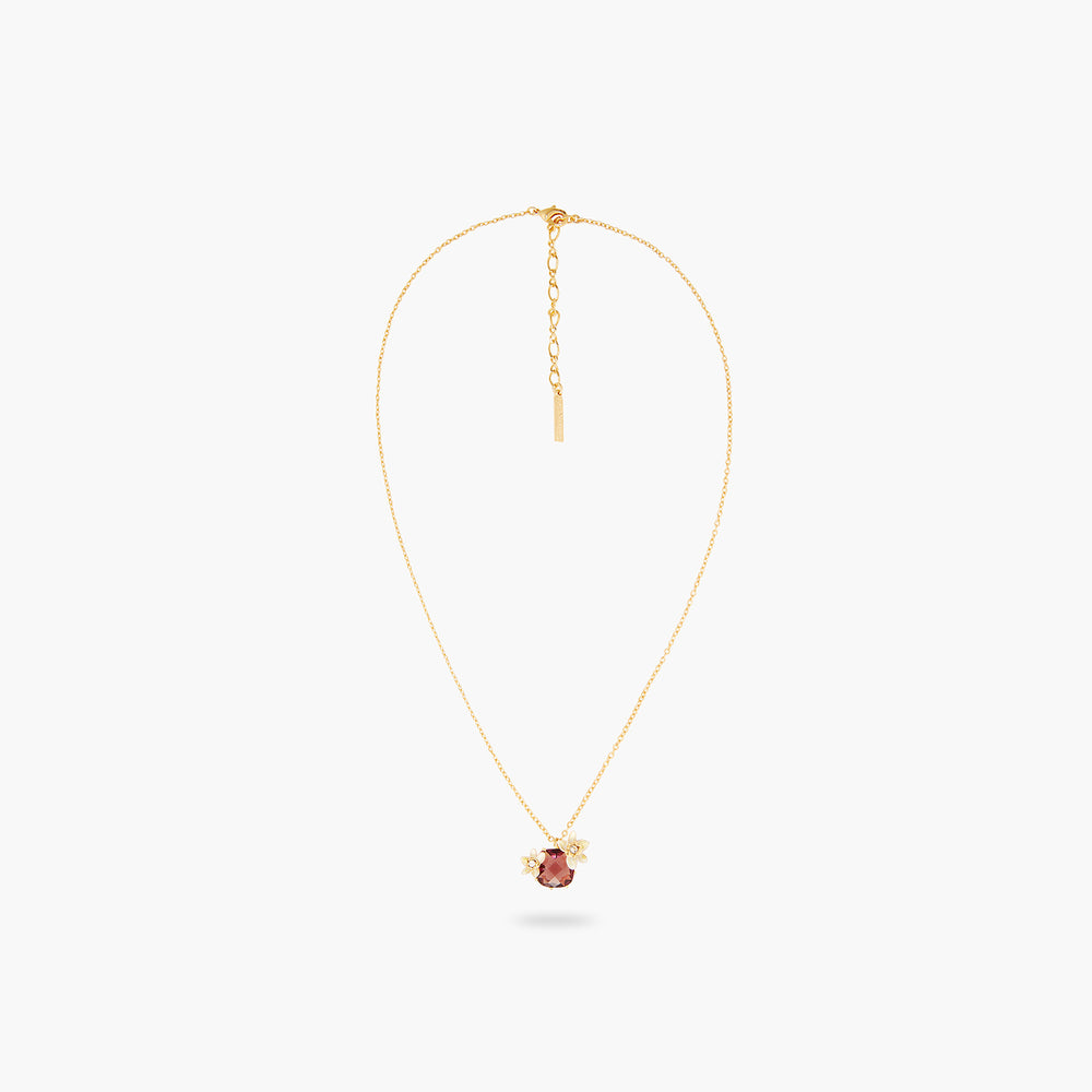 Vanilla Flowers and Faceted Glass Pendant Necklace