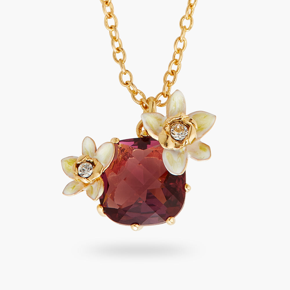 Vanilla Flowers and Faceted Glass Pendant Necklace