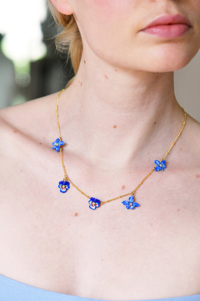 Thousand Pansies Violet, pansy and golden beads thin necklace