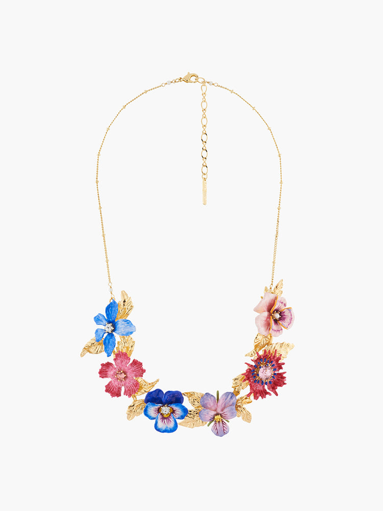 
            
                Load image into Gallery viewer, Thousand Pansies Winter&amp;#39;s flower and golden leaves collar necklace
            
        